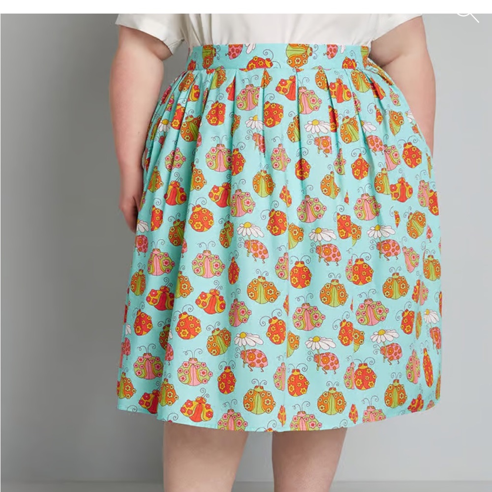 Retro Floral Pleated A-Line Skirt - Light Blue with Orange & Pink Flowers - Picture 11 of 11